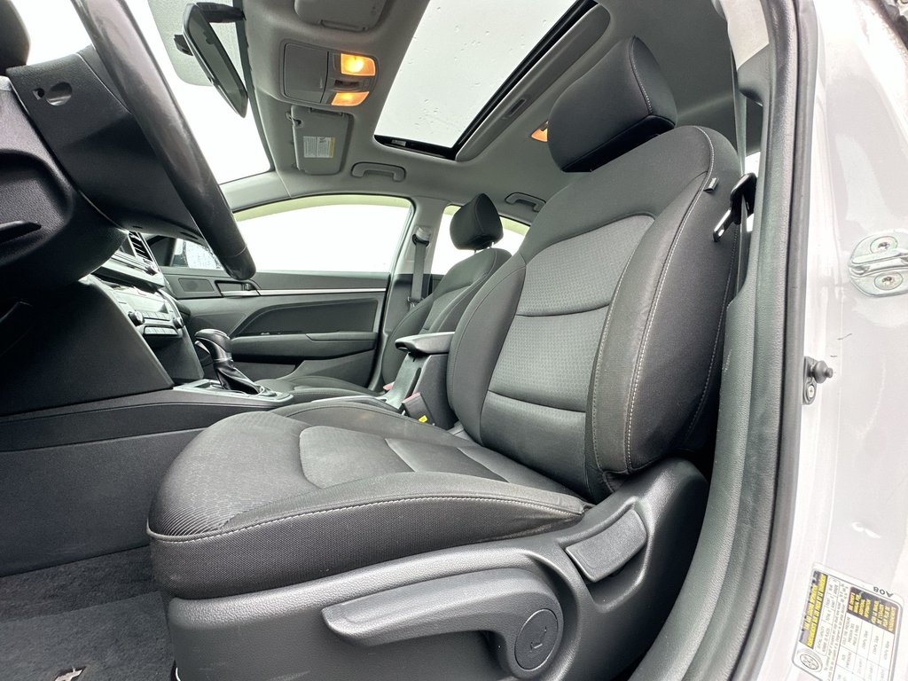 2017 Hyundai ELANTRA GLS | Roof | | HtdSeats | Bluetooth | Aux | USB in Saint John, New Brunswick - 14 - w1024h768px