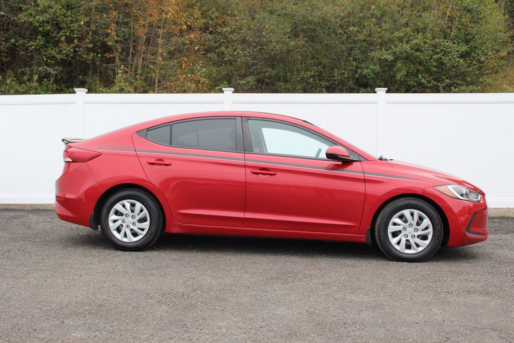 2018 Hyundai Elantra in Antigonish, Nova Scotia - 8 - w1024h768px