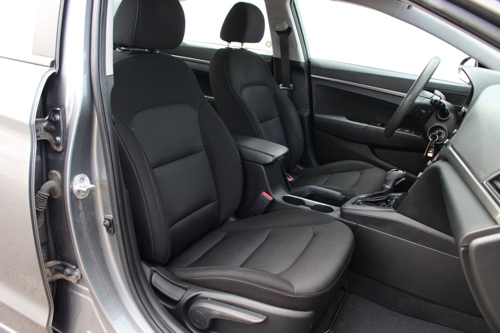 2018 Hyundai Elantra LE | USB | HtdSeats | Bluetooth | Keyless | Cruise in Saint John, New Brunswick - 41 - w1024h768px