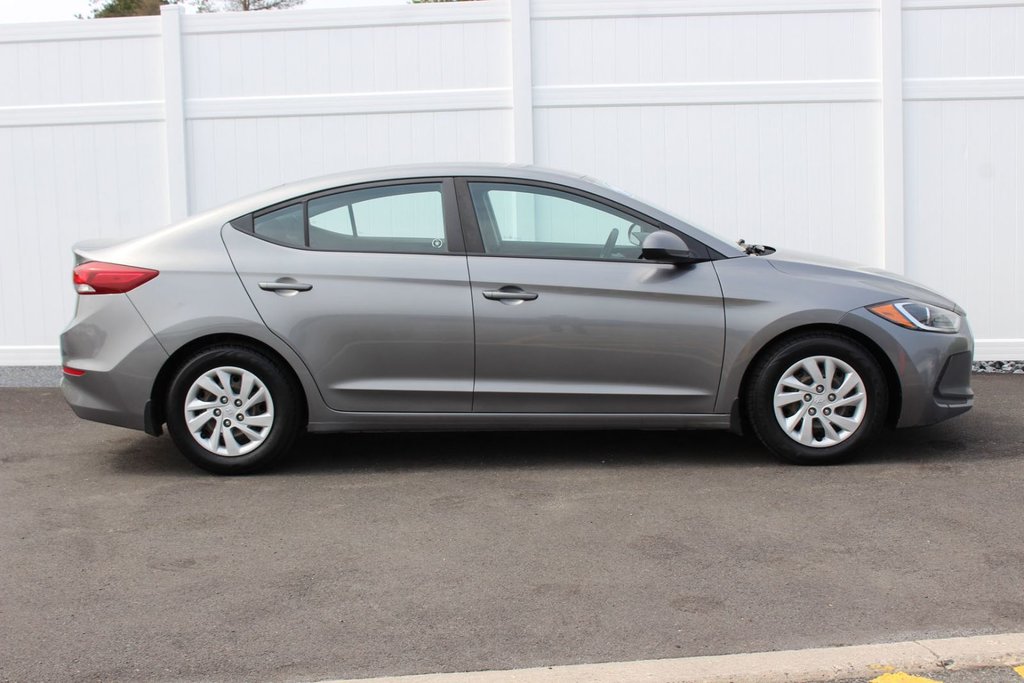 2018 Hyundai Elantra LE | USB | HtdSeats | Bluetooth | Keyless | Cruise in Saint John, New Brunswick - 8 - w1024h768px