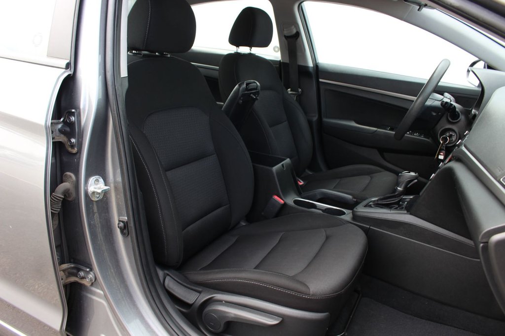 2018 Hyundai Elantra LE | USB | HtdSeats | Bluetooth | Keyless | Cruise in Saint John, New Brunswick - 42 - w1024h768px