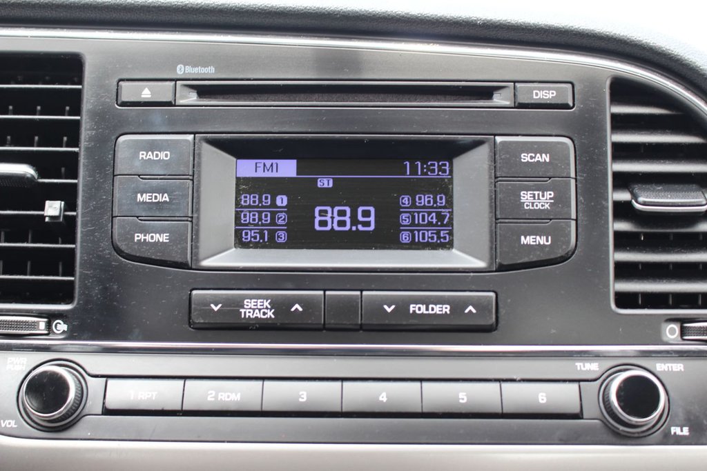 2018 Hyundai Elantra LE | USB | HtdSeats | Bluetooth | Keyless | Cruise in Saint John, New Brunswick - 23 - w1024h768px