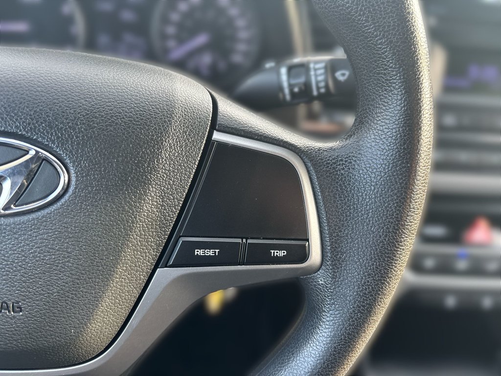 Hyundai Elantra LE | HtdSeats | Bluetooth | Cam | USB | Aux 2018 à Saint John, Nouveau-Brunswick - 20 - w1024h768px