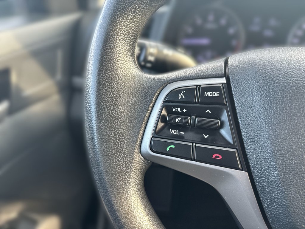 Hyundai Elantra LE | HtdSeats | Bluetooth | Cam | USB | Aux 2018 à Saint John, Nouveau-Brunswick - 19 - w1024h768px