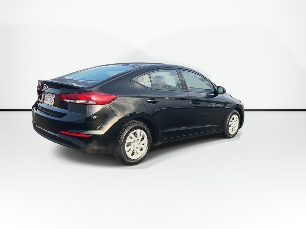 Hyundai Elantra LE | HtdSeats | Bluetooth | Cam | USB | Aux 2018 à Saint John, Nouveau-Brunswick - 8 - w1024h768px