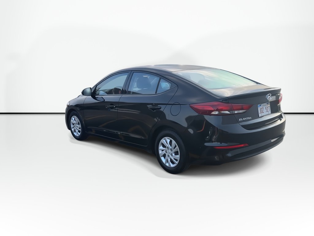 Hyundai Elantra LE | HtdSeats | Bluetooth | Cam | USB | Aux 2018 à Saint John, Nouveau-Brunswick - 6 - w1024h768px