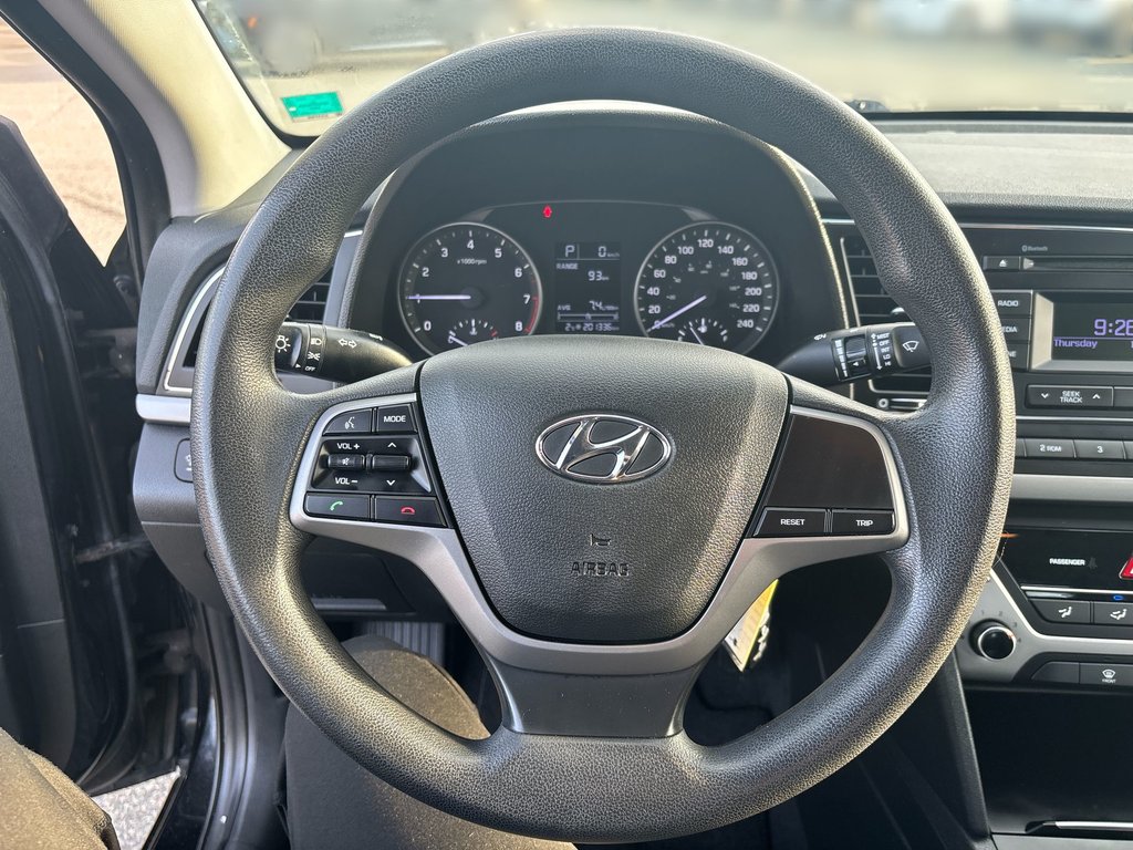 Hyundai Elantra LE | HtdSeats | Bluetooth | Cam | USB | Aux 2018 à Saint John, Nouveau-Brunswick - 12 - w1024h768px