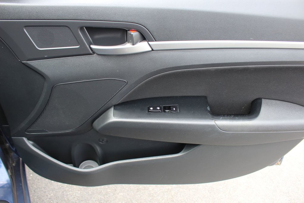 2019 Hyundai Elantra Preferred | Cam | USB | HtdWheel | Bluetooth | XM in Saint John, New Brunswick - 45 - w1024h768px