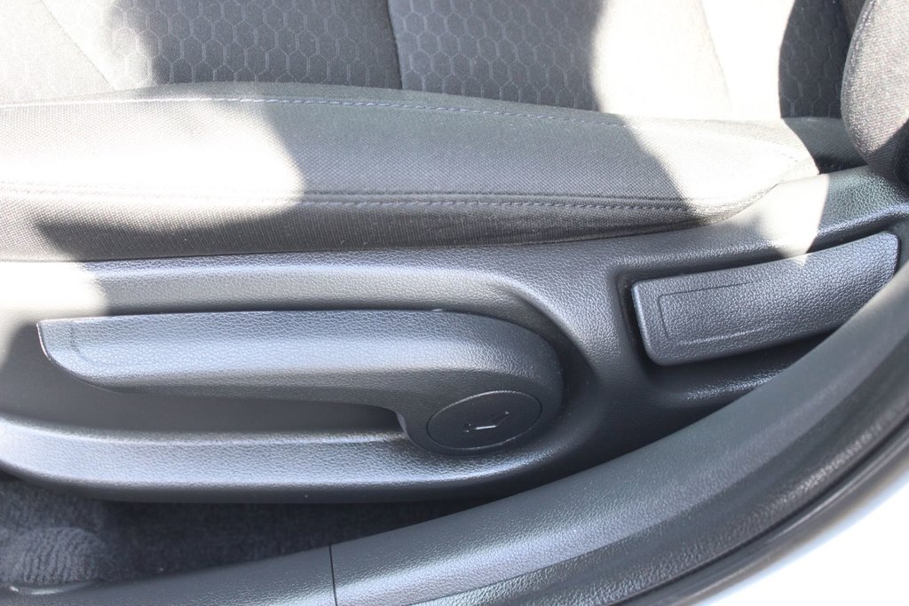 2019 Hyundai Elantra Preferred | SunRoof | Cam | USB | HtdWheel | XM in Saint John, New Brunswick - 13 - w1024h768px