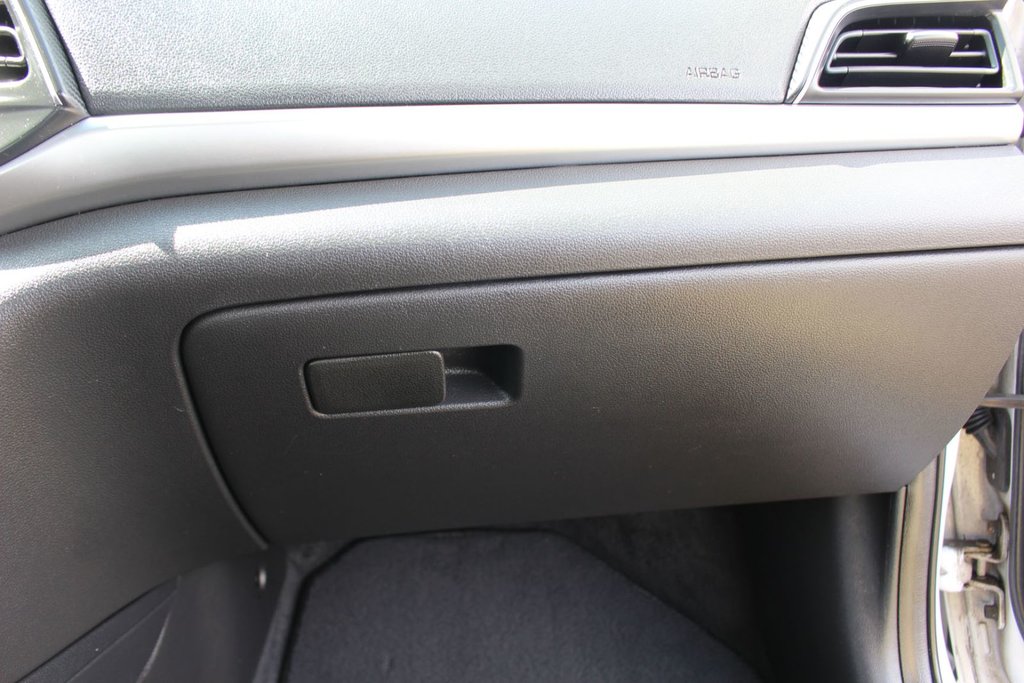 2019 Hyundai Elantra Preferred | SunRoof | Cam | USB | HtdWheel | XM in Saint John, New Brunswick - 45 - w1024h768px