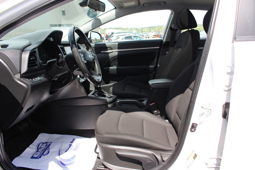 2019 Hyundai Elantra Preferred | SunRoof | Cam | USB | HtdWheel | XM in Saint John, New Brunswick - 12 - w1024h768px