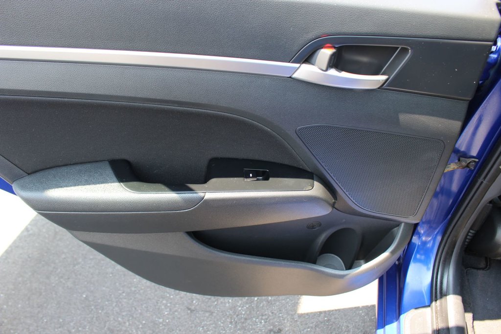 2019 Hyundai Elantra Preferred | Roof | Cam | USB | HtdWheel | XM in Saint John, New Brunswick - 33 - w1024h768px