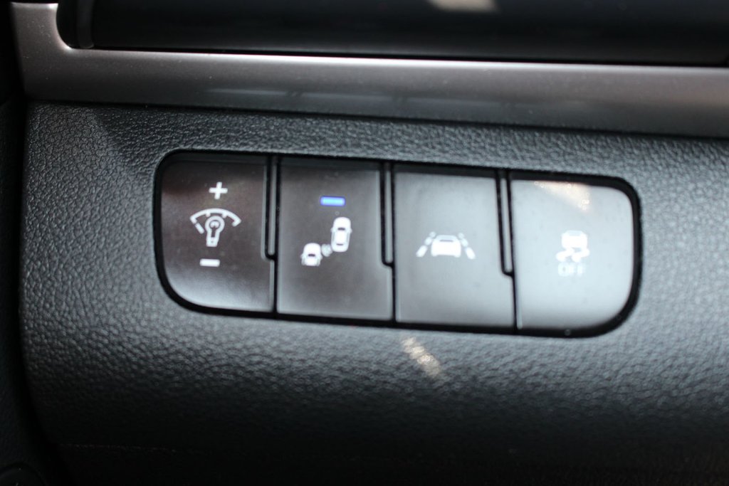 2019 Hyundai Elantra Preferred | Roof | Cam | USB | HtdWheel | XM in Saint John, New Brunswick - 20 - w1024h768px