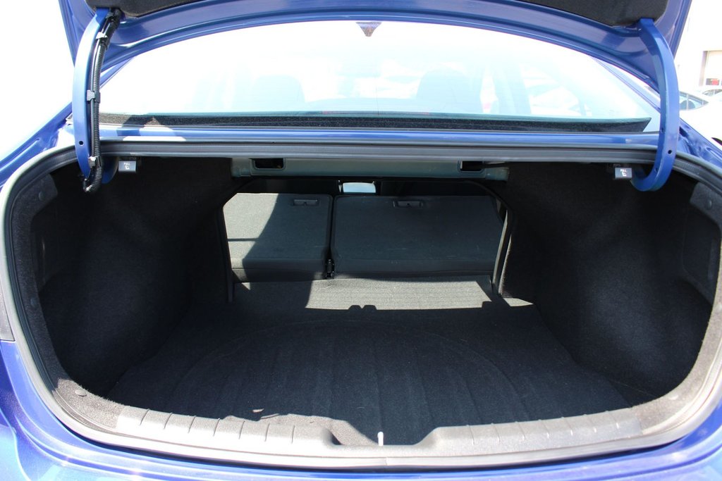 2019 Hyundai Elantra Preferred | Roof | Cam | USB | HtdWheel | XM in Saint John, New Brunswick - 36 - w1024h768px