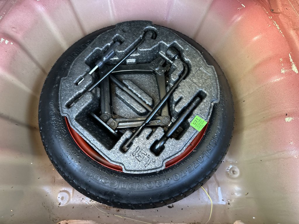 2019 Hyundai Elantra Luxury | Roof | Cam | HtdSeat | Lthr | Bluetooth in Saint John, New Brunswick - 38 - w1024h768px