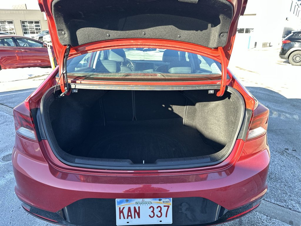 2019 Hyundai Elantra Luxury | Roof | Cam | HtdSeat | Lthr | Bluetooth in Saint John, New Brunswick - 36 - w1024h768px