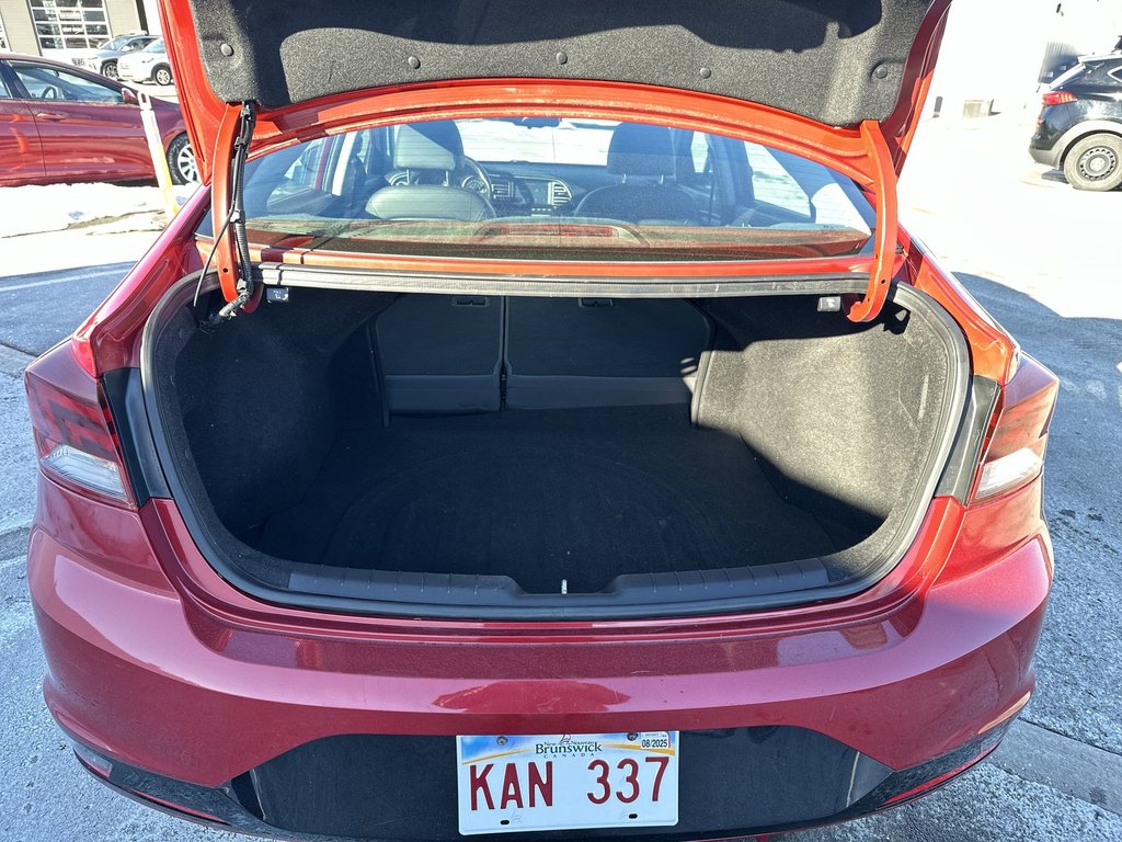 2019 Hyundai Elantra Luxury | Roof | Cam | HtdSeat | Lthr | Bluetooth in Saint John, New Brunswick - 37 - w1024h768px