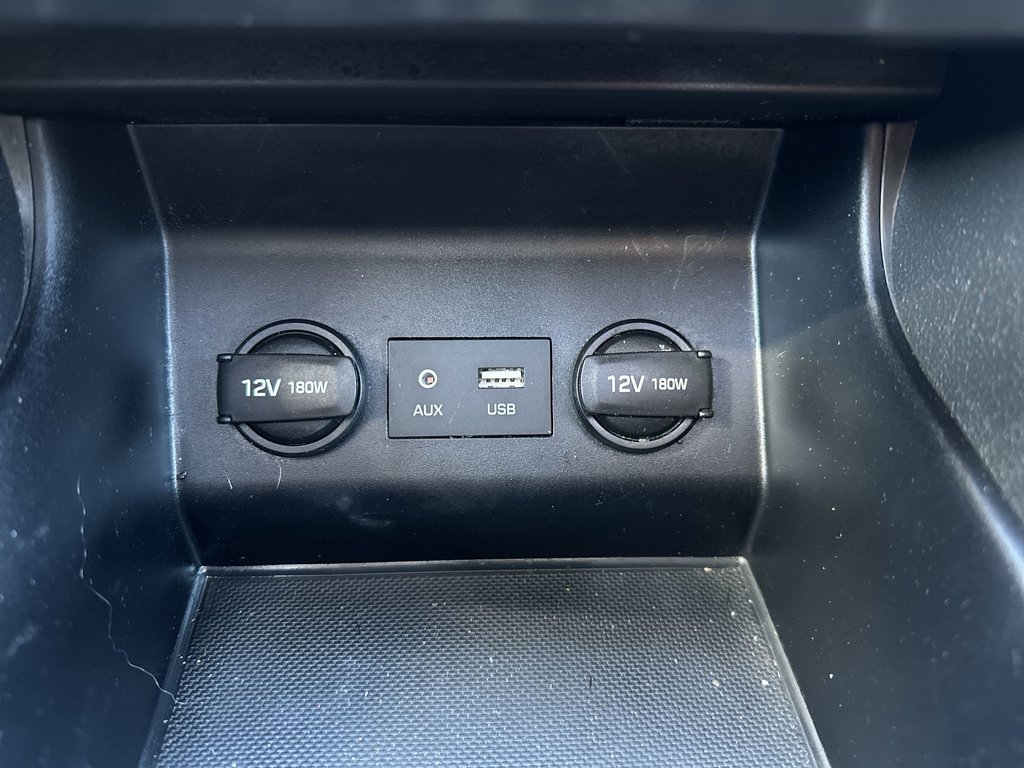 2019 Hyundai Elantra Luxury | Roof | Cam | HtdSeat | Lthr | Bluetooth in Saint John, New Brunswick - 28 - w1024h768px