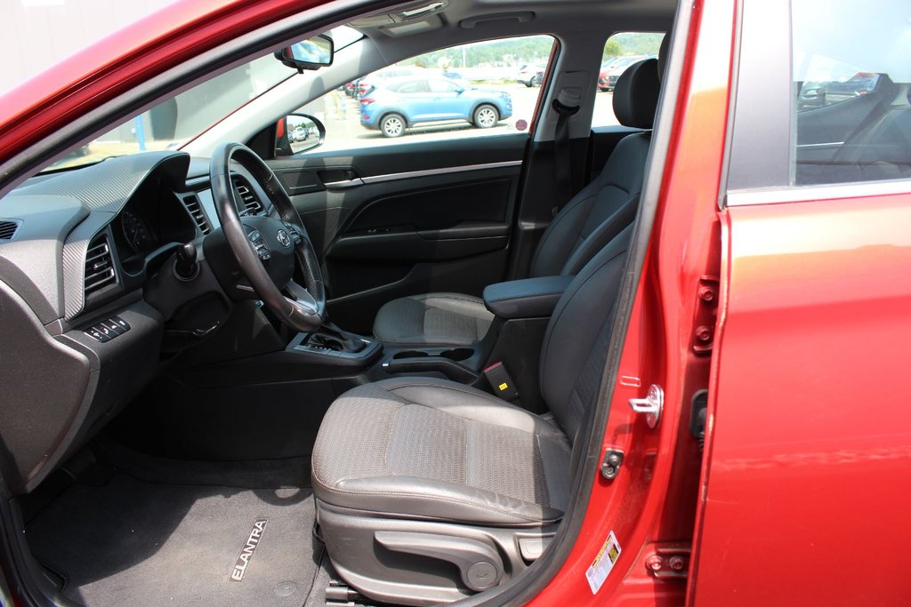 2020 Hyundai Elantra in Antigonish, Nova Scotia - 12 - w1024h768px