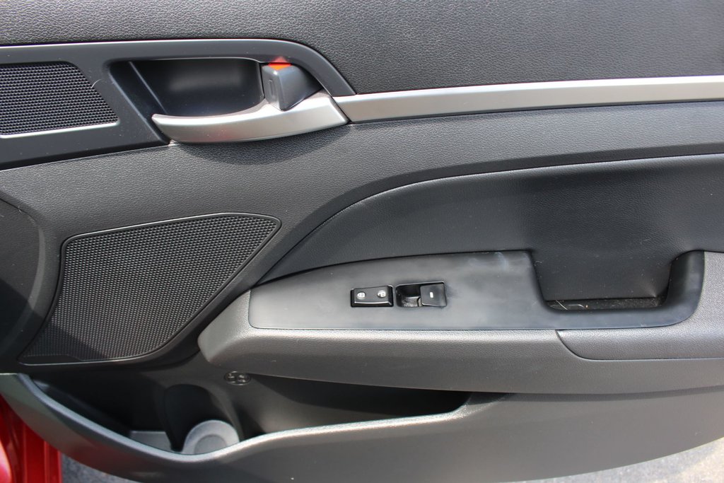 2020 Hyundai Elantra in Antigonish, Nova Scotia - 48 - w1024h768px