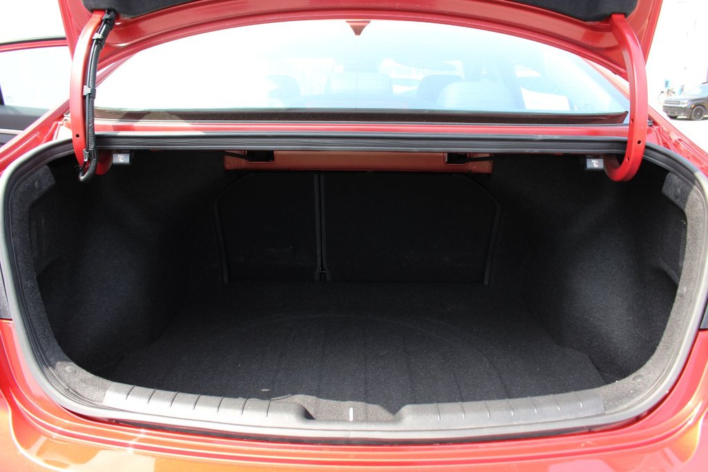 2020 Hyundai Elantra in Antigonish, Nova Scotia - 35 - w1024h768px