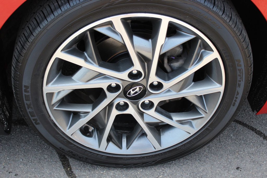 2020 Hyundai Elantra in Antigonish, Nova Scotia - 9 - w1024h768px