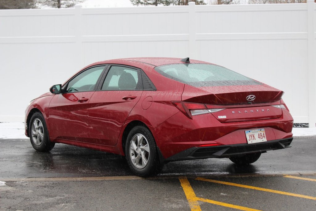 2021 Hyundai Elantra Essential | Cam | USB | HtdSeats | Bluetooth in Saint John, New Brunswick - 5 - w1024h768px