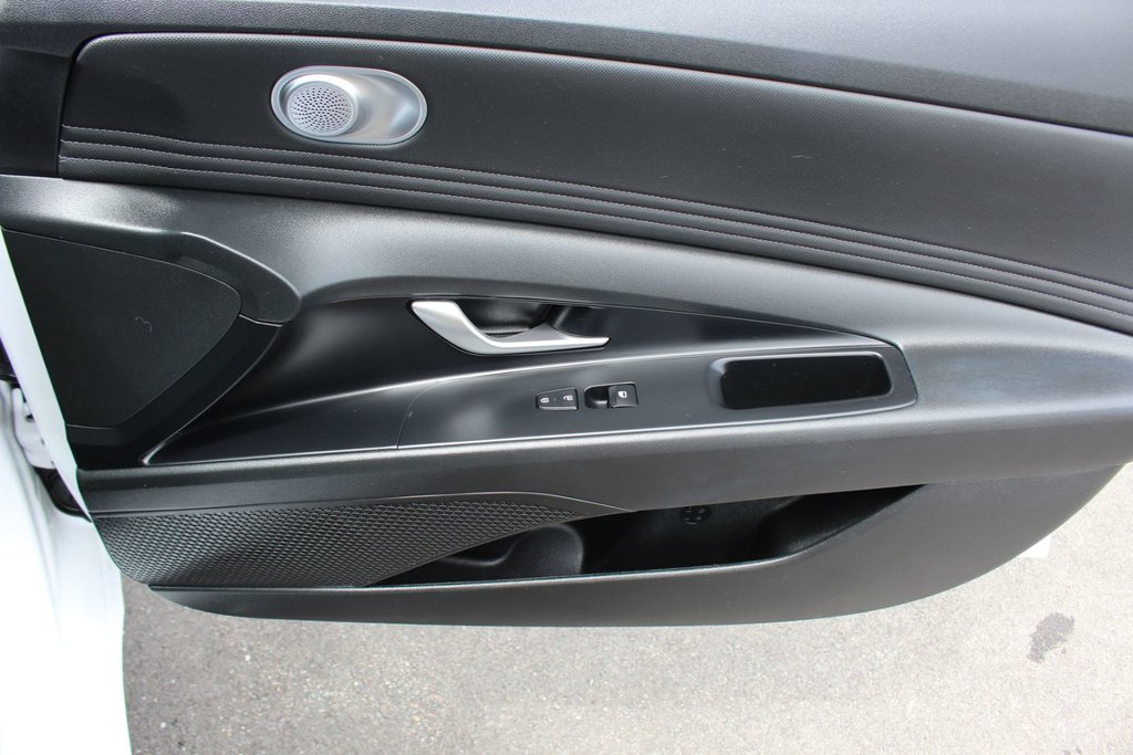 2021 Hyundai Elantra Preferred | HtdSeat | Cam | Aux | Warranty to 2026 in Saint John, New Brunswick - 44 - w1024h768px