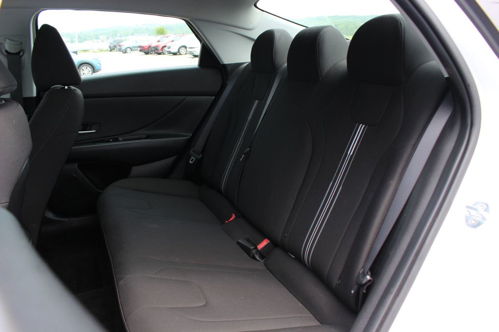2021 Hyundai Elantra Preferred | HtdSeat | Cam | Aux | Warranty to 2026 in Saint John, New Brunswick - 30 - w1024h768px