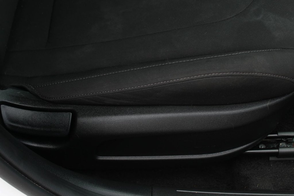2021 Hyundai Elantra Preferred | HtdSeat | Cam | Aux | Warranty to 2026 in Saint John, New Brunswick - 43 - w1024h768px