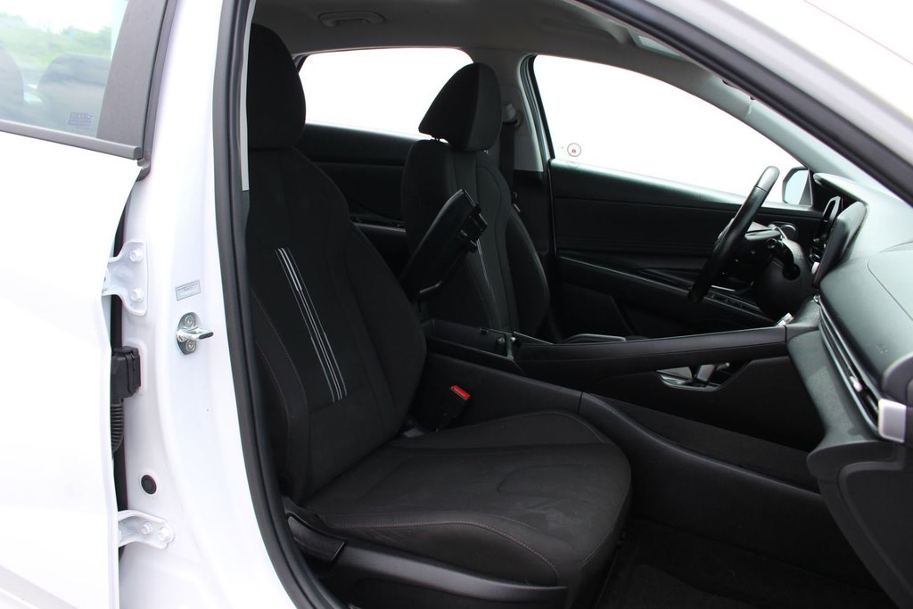 2021 Hyundai Elantra Preferred | HtdSeat | Cam | Aux | Warranty to 2026 in Saint John, New Brunswick - 40 - w1024h768px