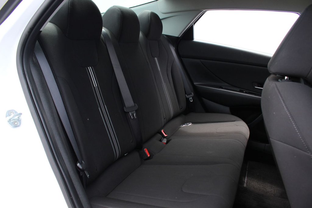 2021 Hyundai Elantra Preferred | HtdSeat | Cam | Aux | Warranty to 2026 in Saint John, New Brunswick - 36 - w1024h768px
