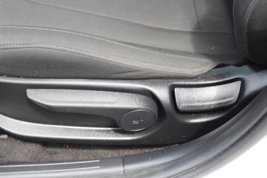 2021 Hyundai Elantra Preferred | HtdSeat | Cam | Aux | Warranty to 2026 in Saint John, New Brunswick - 13 - w1024h768px