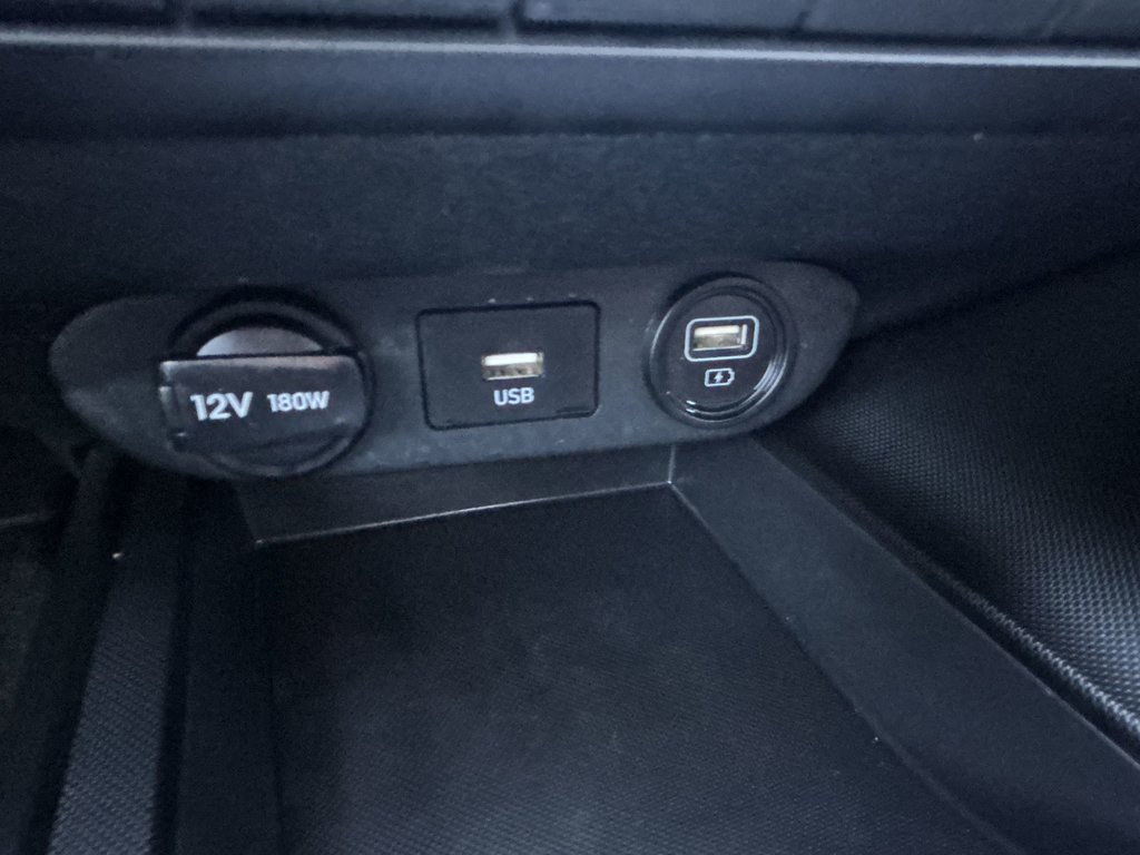 2022 Hyundai Elantra Essential | Cam | HtdSeats | Warranty to 2027 in Saint John, New Brunswick - 26 - w1024h768px