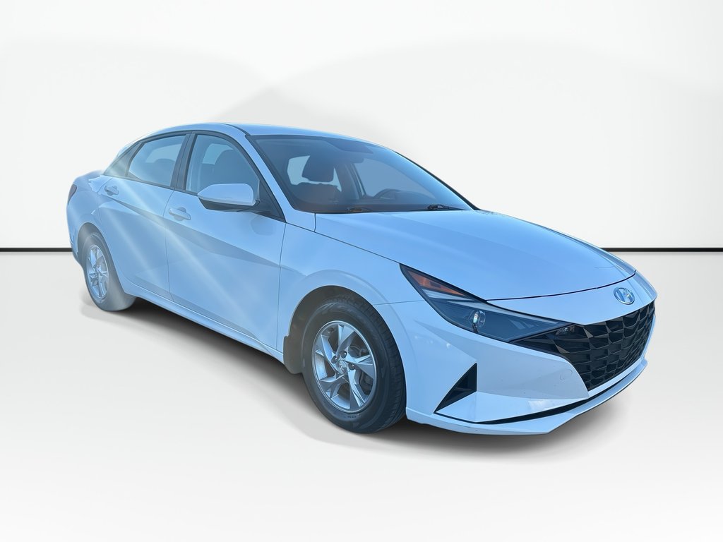 2022 Hyundai Elantra Essential | Cam | HtdSeats | Warranty to 2027 in Saint John, New Brunswick - 1 - w1024h768px