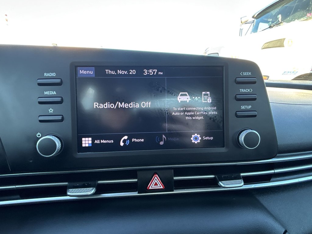 2022 Hyundai Elantra Essential | Cam | HtdSeats | Warranty to 2027 in Saint John, New Brunswick - 24 - w1024h768px