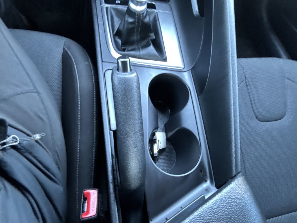 2022 Hyundai Elantra Essential | Cam | HtdSeats | Warranty to 2027 in Saint John, New Brunswick - 28 - w1024h768px