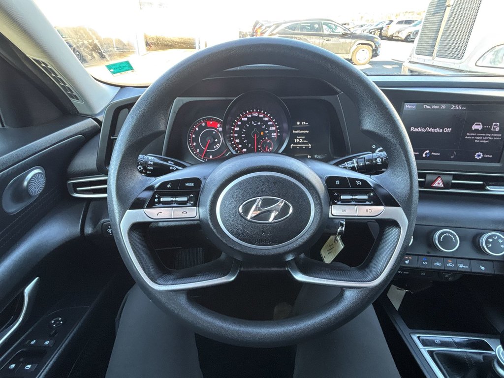 2022 Hyundai Elantra Essential | Cam | HtdSeats | Warranty to 2027 in Saint John, New Brunswick - 17 - w1024h768px