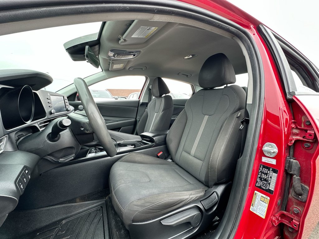 2022 Hyundai Elantra Essential | Cam | HtdSeat | Bluetooth | USB | Aux in Saint John, New Brunswick - 11 - w1024h768px