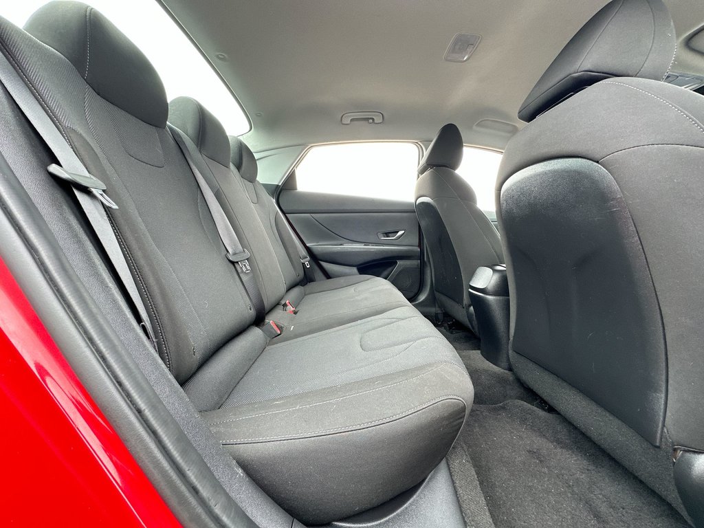2022 Hyundai Elantra Essential | Cam | HtdSeat | Bluetooth | USB | Aux in Saint John, New Brunswick - 40 - w1024h768px