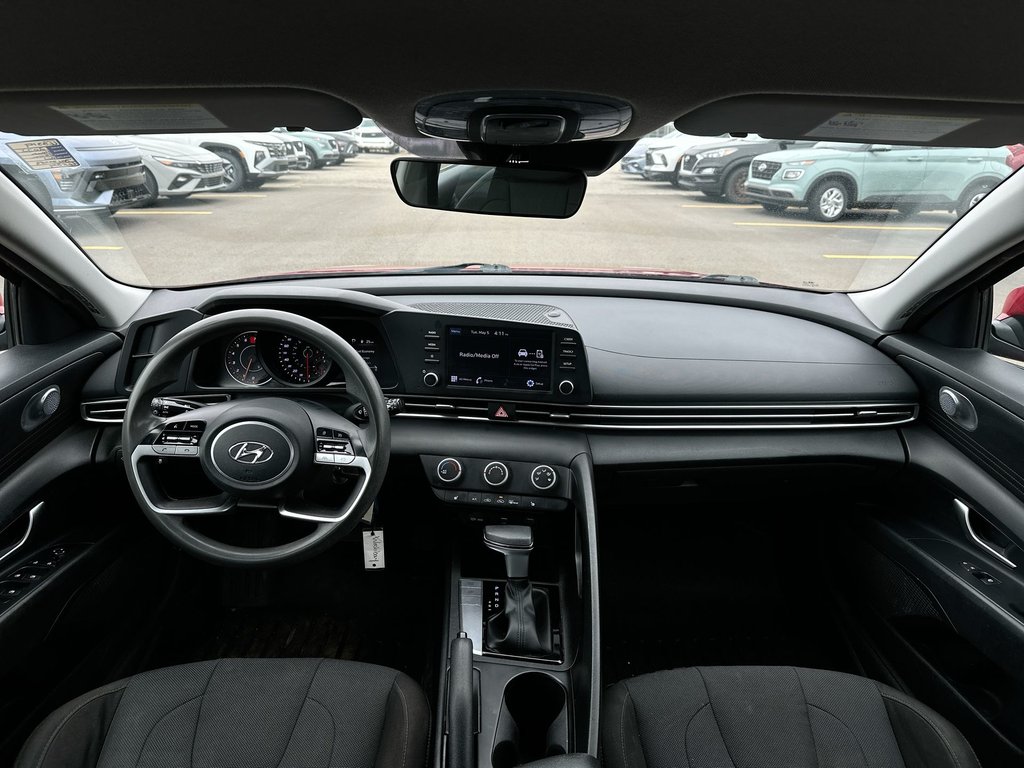 2022 Hyundai Elantra Essential | Cam | HtdSeat | Bluetooth | USB | Aux in Saint John, New Brunswick - 16 - w1024h768px