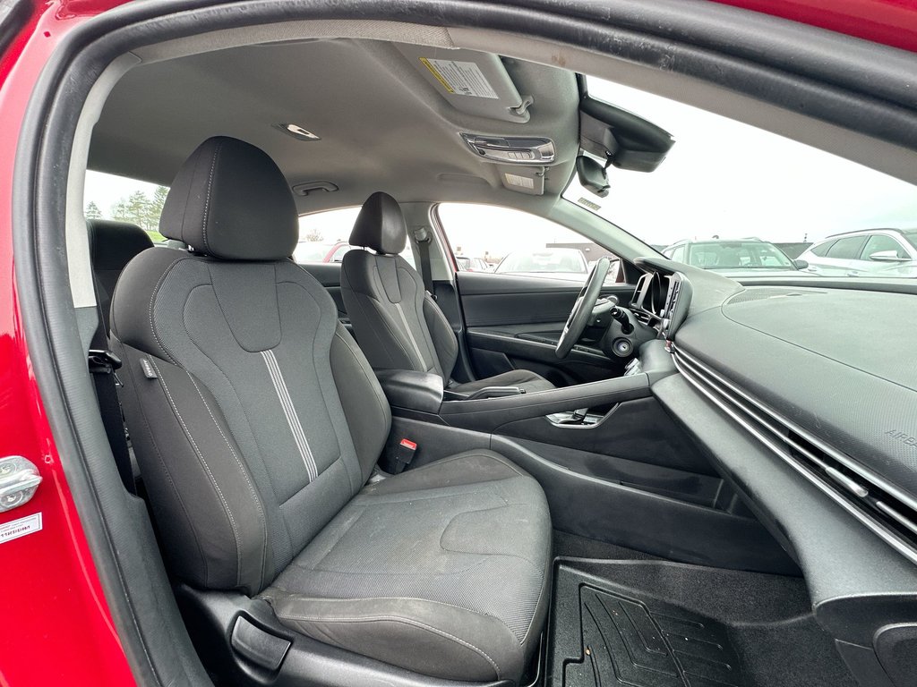2022 Hyundai Elantra Essential | Cam | HtdSeat | Bluetooth | USB | Aux in Saint John, New Brunswick - 42 - w1024h768px