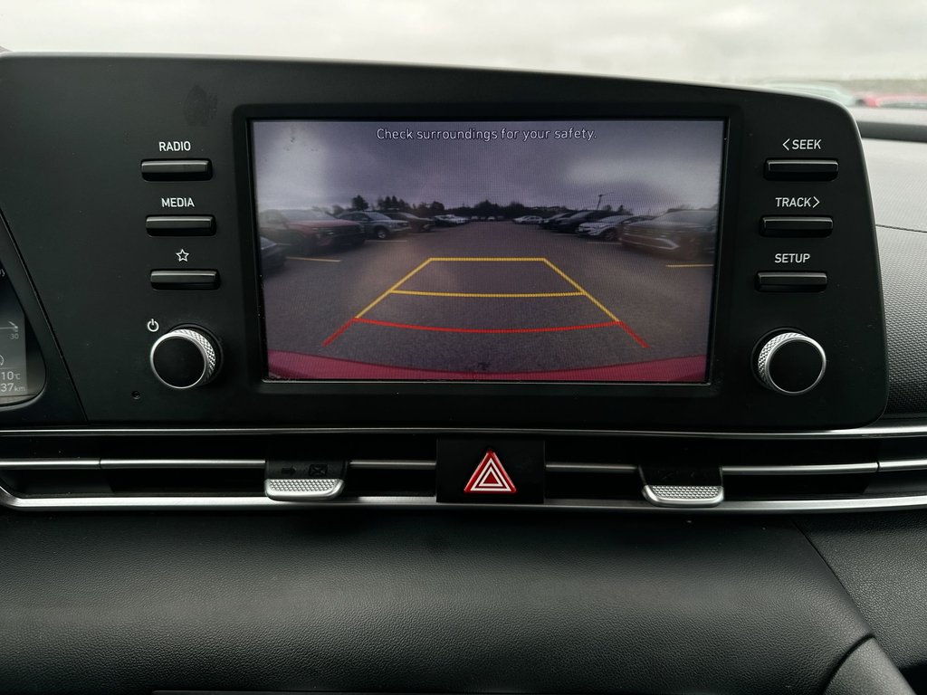 2022 Hyundai Elantra Essential | Cam | HtdSeat | Bluetooth | USB | Aux in Saint John, New Brunswick - 26 - w1024h768px