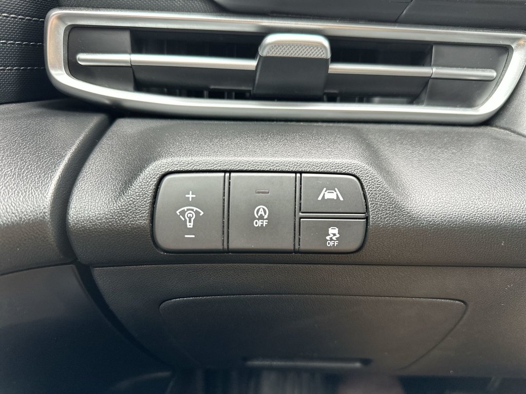 2022 Hyundai Elantra Essential | Cam | HtdSeat | Bluetooth | USB | Aux in Saint John, New Brunswick - 22 - w1024h768px