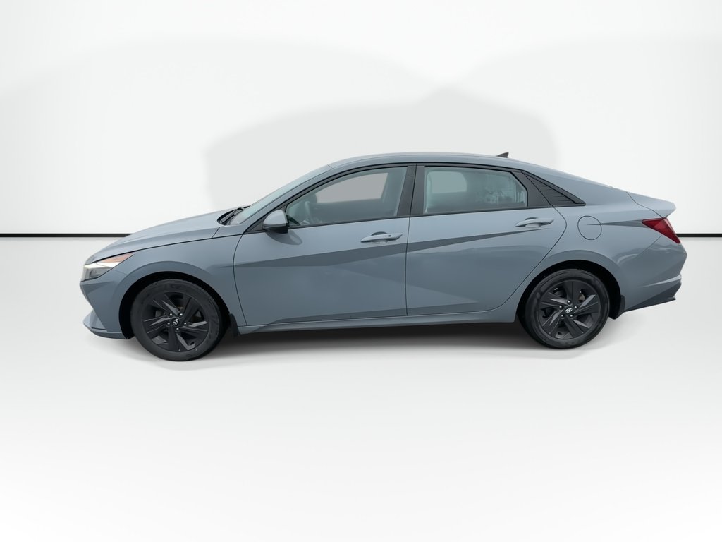 2022 Hyundai Elantra Preferred | Htd Whl | Keyless | Warranty to 2026 in Saint John, New Brunswick - 2 - w1024h768px