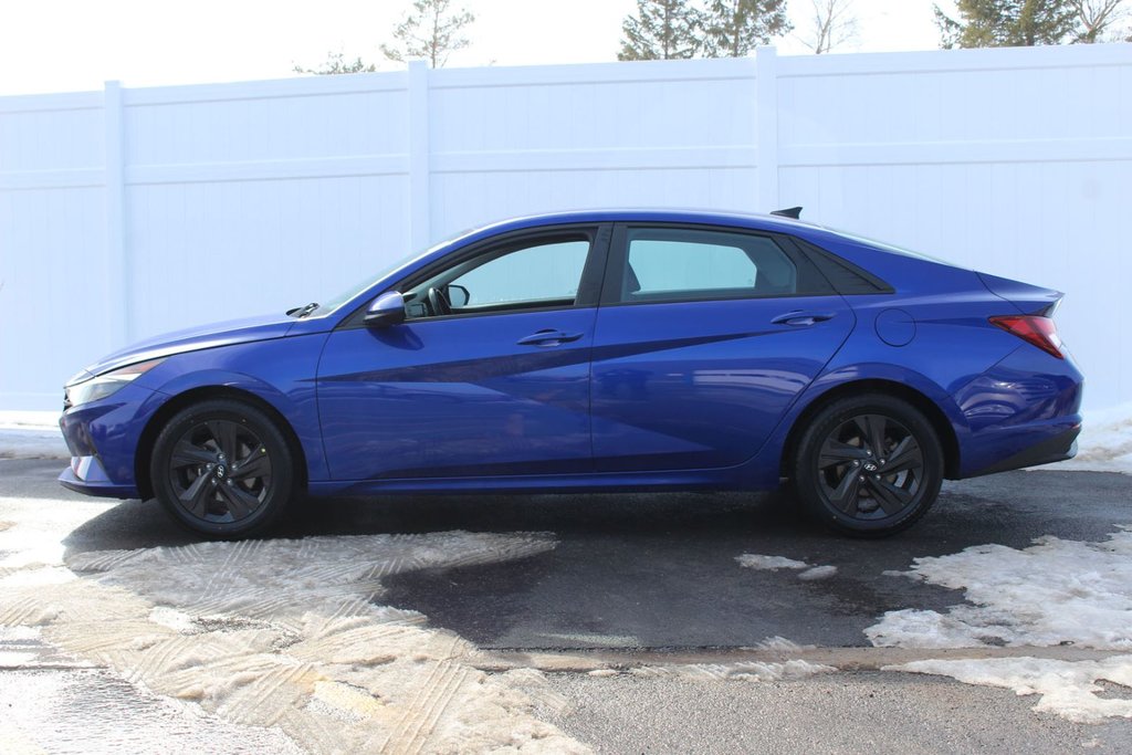 Hyundai Elantra Preferred | Cam | USB | HtdSeat | Warranty to 2028 2023 à Saint John, Nouveau-Brunswick - 4 - w1024h768px