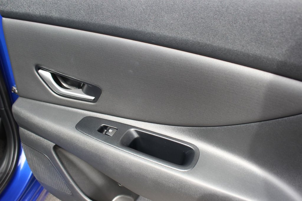 2023 Hyundai Elantra in Antigonish, Nova Scotia - 27 - w1024h768px