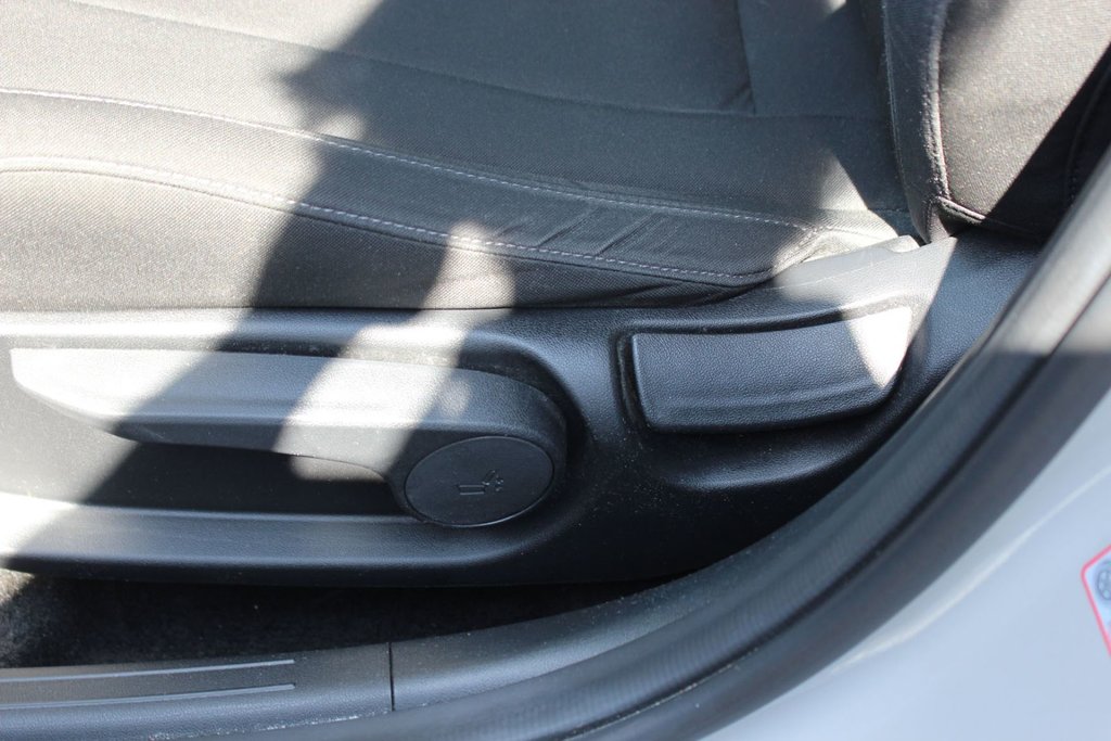 Hyundai Elantra Tech | SunRoof | HtdSeats | Cam | Warranty to 2028 2023 à Saint John, Nouveau-Brunswick - 13 - w1024h768px