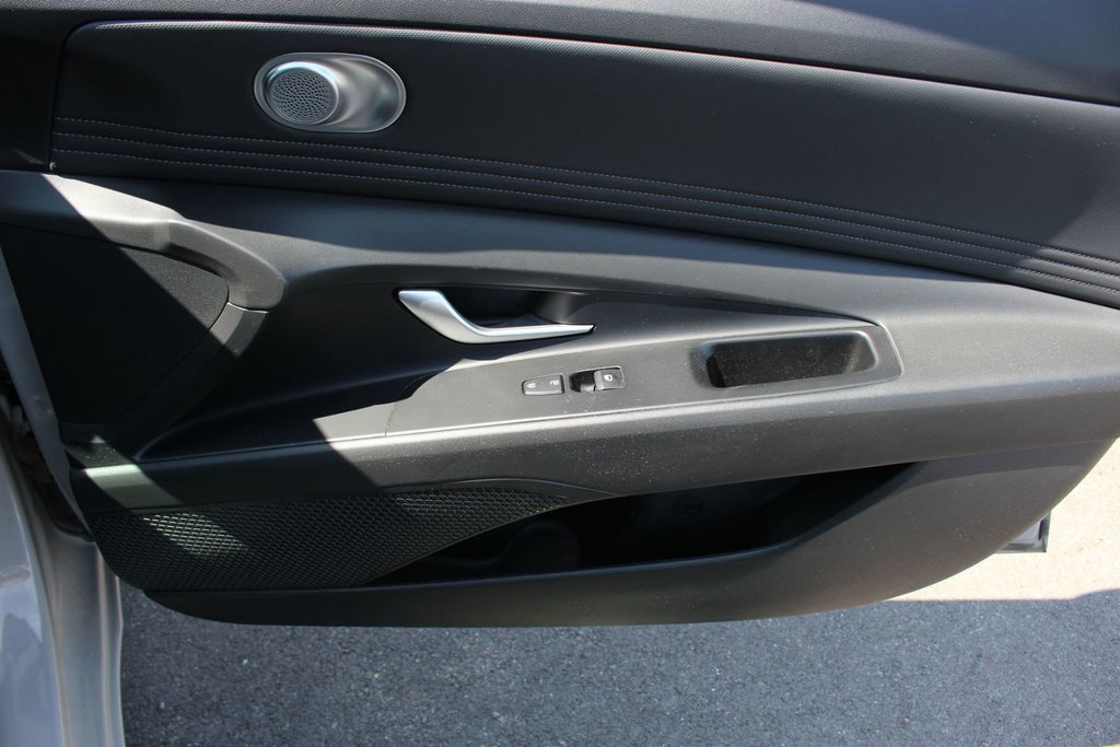 Hyundai Elantra Tech | SunRoof | HtdSeats | Cam | Warranty to 2028 2023 à Saint John, Nouveau-Brunswick - 44 - w1024h768px