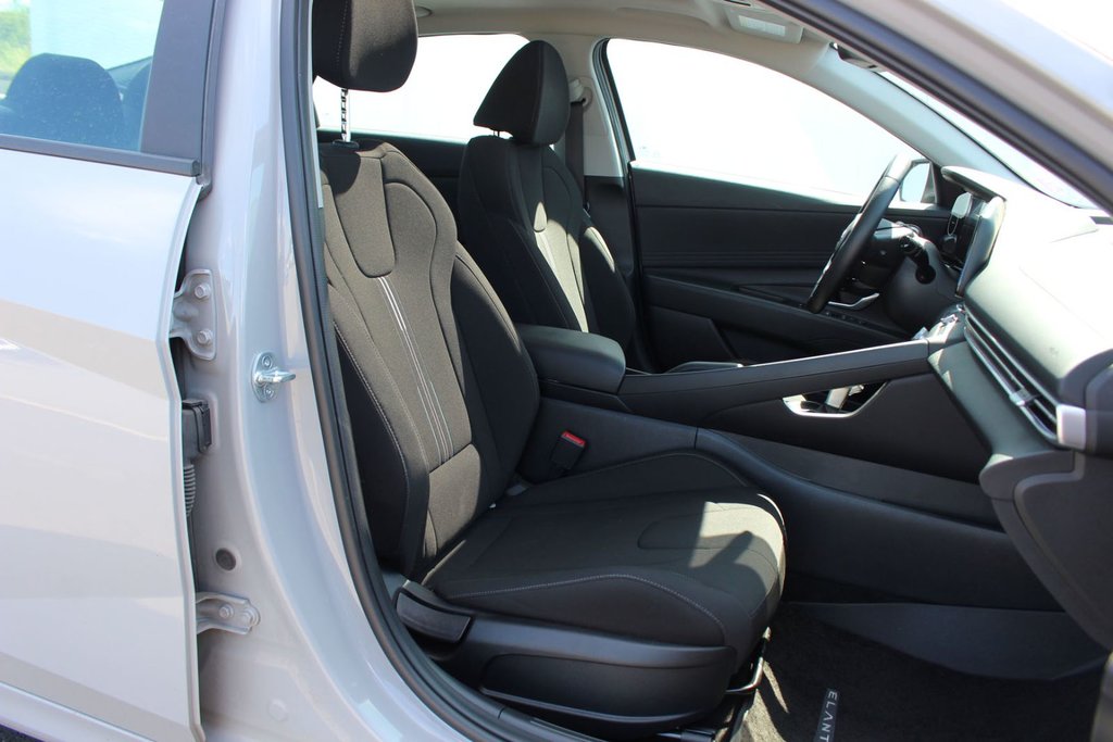 Hyundai Elantra Tech | SunRoof | HtdSeats | Cam | Warranty to 2028 2023 à Saint John, Nouveau-Brunswick - 38 - w1024h768px